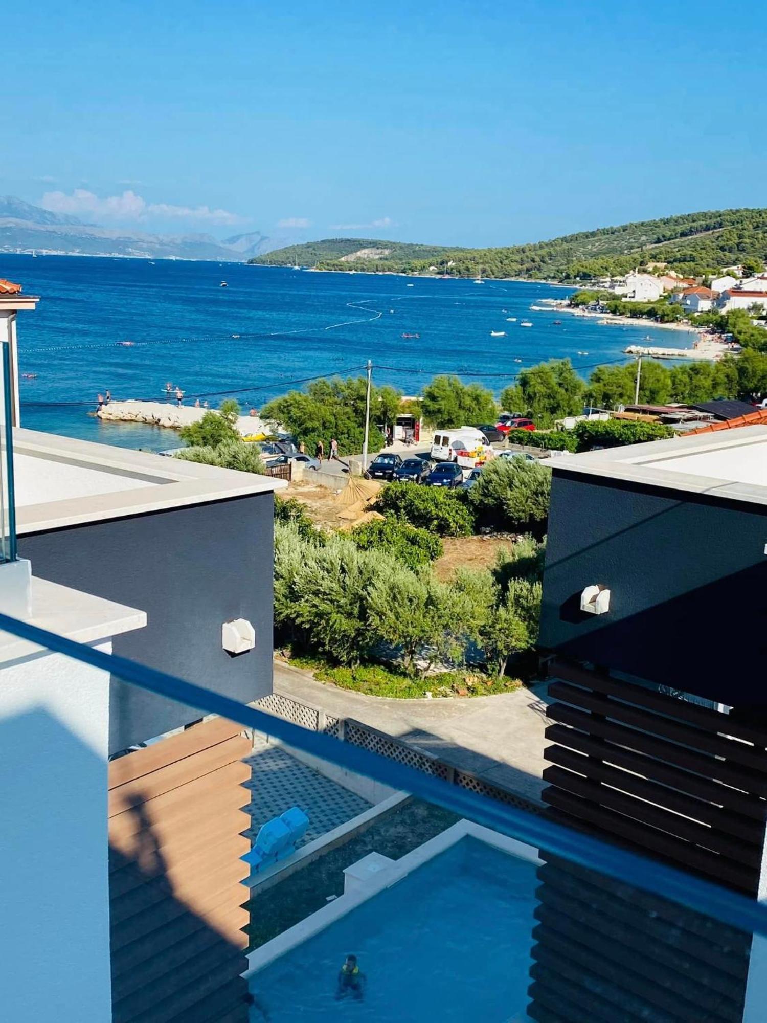 Appartement No 1 *