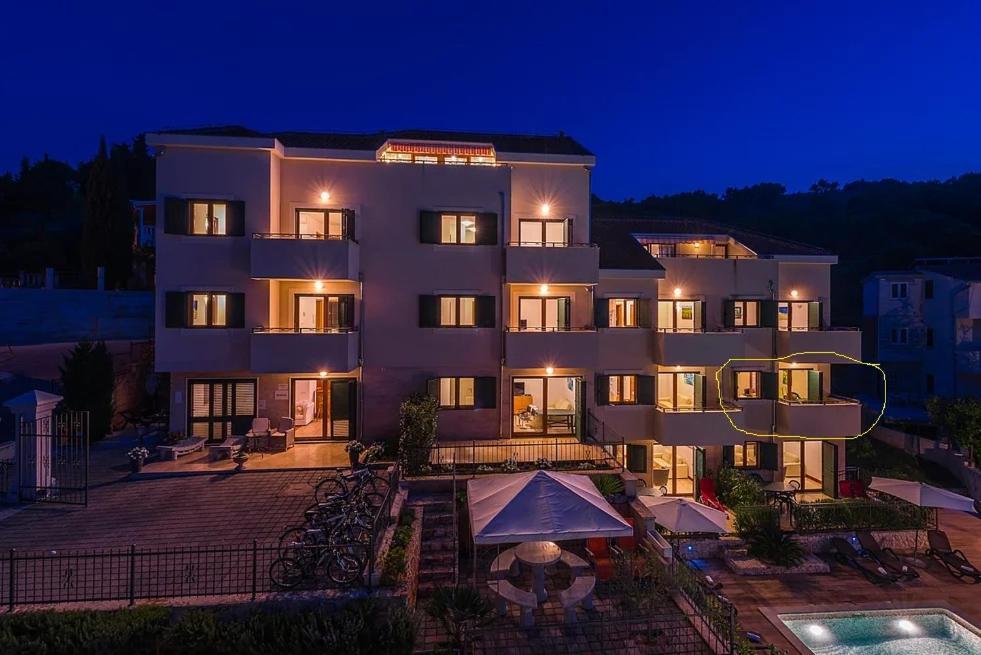 Apartament Slatine No 1 Apartmán *